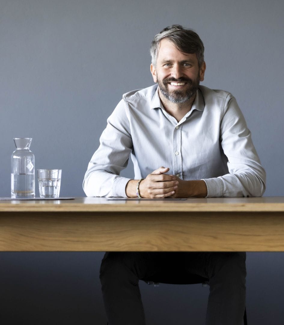 Jan Hecht als Chef:Coach an seinem selten eingenommenen indoor Arbeitsplatz.